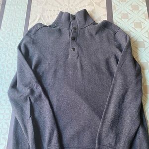 Banana Republic gray sweater